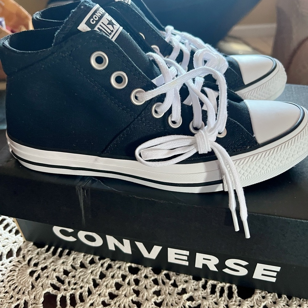 Black and White Star Logo Box